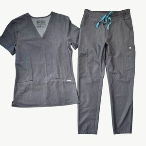 FIGS Scrub Set XXS Heather Gray NWOT Technical Collection V Neck Jogger Pants